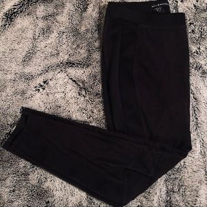 ROCK & REPUBLIC • XL Leggings, black suede, elastic accent on side